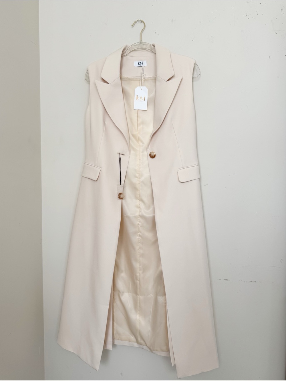 Crescent Cream Sleeveless Blazer Vest - Picture 11 of 11